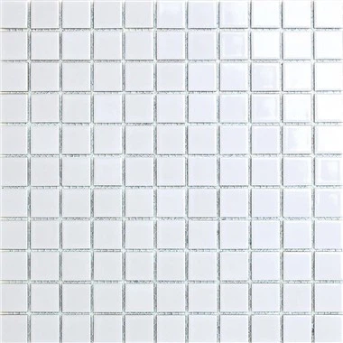 Hvide mosaik svømmebassinfliser